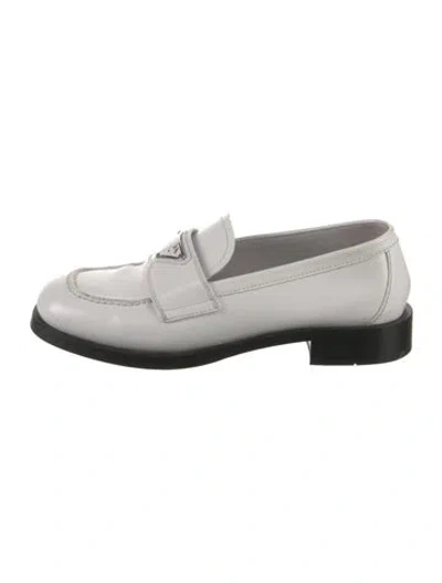 Pre-owned Prada Enameled Metal Triangle Leather Loafers In White