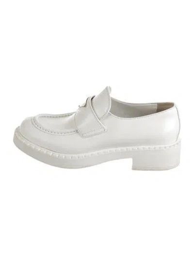 Pre-owned Prada Enameled Metal Triangle Leather Loafers In White