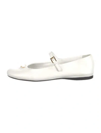 Pre-owned Prada Enameled Metal Triangle Leather Mary Jane Flats In White