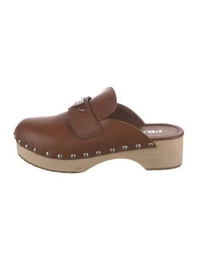 Pre-owned Prada Enameled Metal Triangle Leather Mules In Brown
