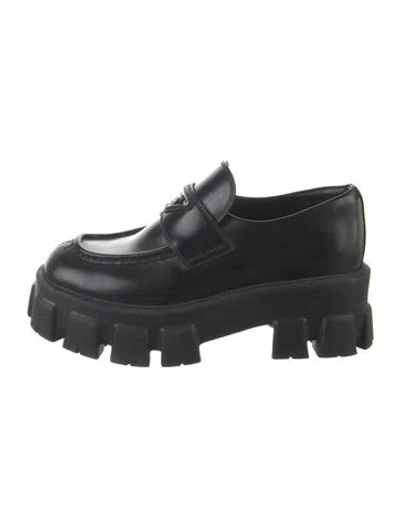 Pre-owned Prada Enameled Metal Triangle Leather Oxfords In Black