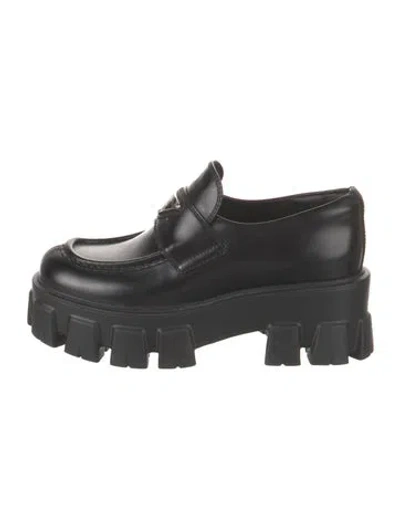 Pre-owned Prada Enameled Metal Triangle Leather Oxfords In Black