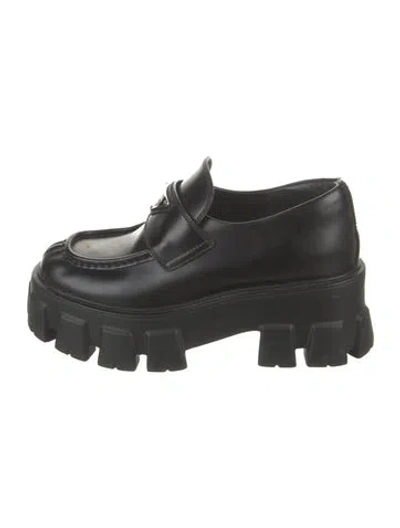 Pre-owned Prada Enameled Metal Triangle Leather Oxfords In Black