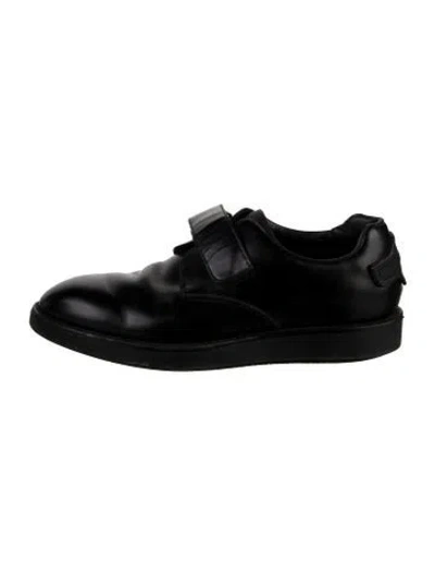 Pre-owned Prada Enameled Metal Triangle Leather Oxfords In Black