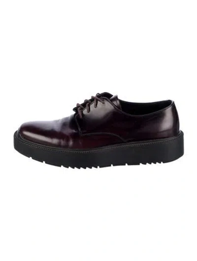 Pre-owned Prada Enameled Metal Triangle Leather Oxfords In Brown