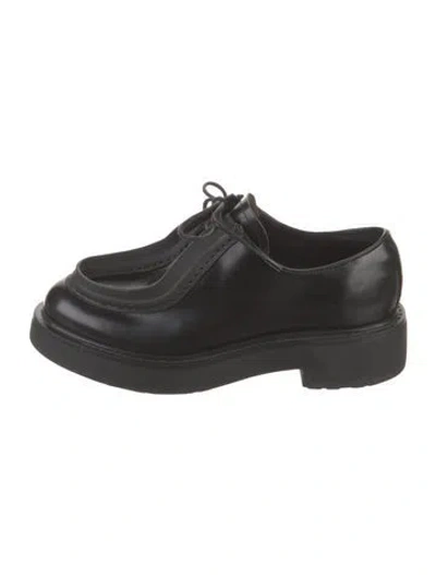 Pre-owned Prada Enameled Metal Triangle Leather Pumps In Black