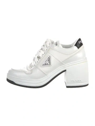 Pre-owned Prada Enameled Metal Triangle Leather Pumps In Black/white
