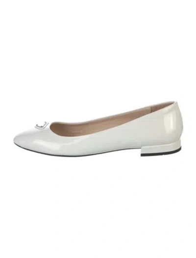Pre-owned Prada Enameled Metal Triangle Patent Leather Ballet Flats In White