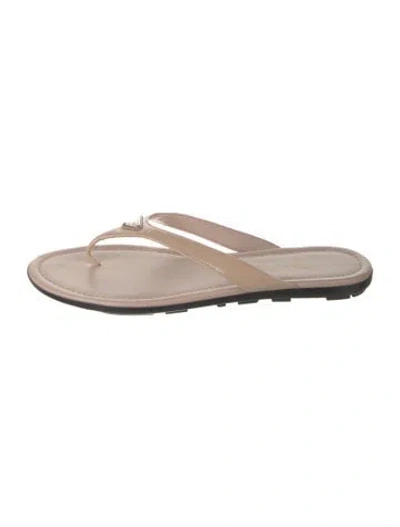 Pre-owned Prada Enameled Metal Triangle Patent Leather Flip Flops In Neutrals