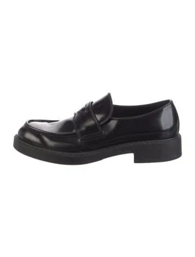 Pre-owned Prada Enameled Metal Triangle Patent Leather Loafers In Black