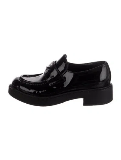 Pre-owned Prada Enameled Metal Triangle Patent Leather Loafers In Black