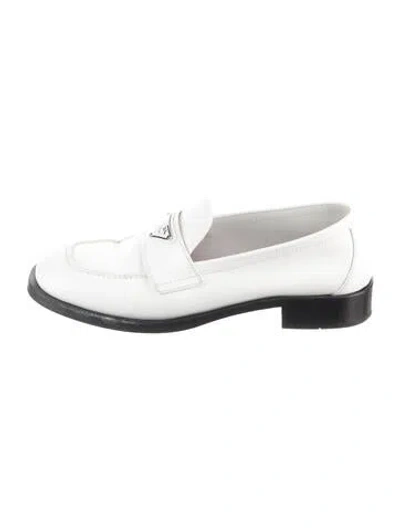 Pre-owned Prada Enameled Metal Triangle Patent Leather Loafers In White