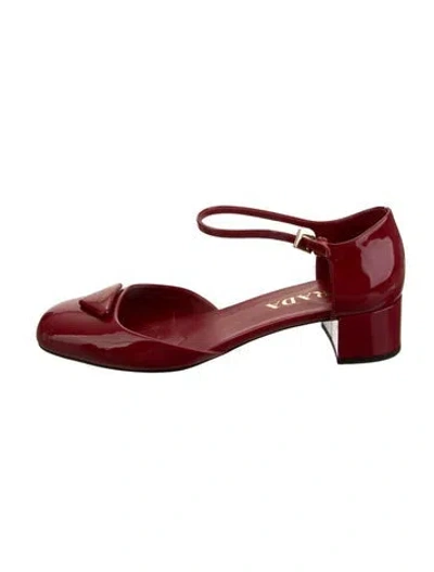 Pre-owned Prada Enameled Metal Triangle Patent Leather Pumps In Red