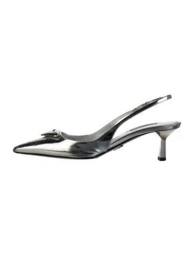 Pre-owned Prada Enameled Metal Triangle Patent Leather Slingback Pumps