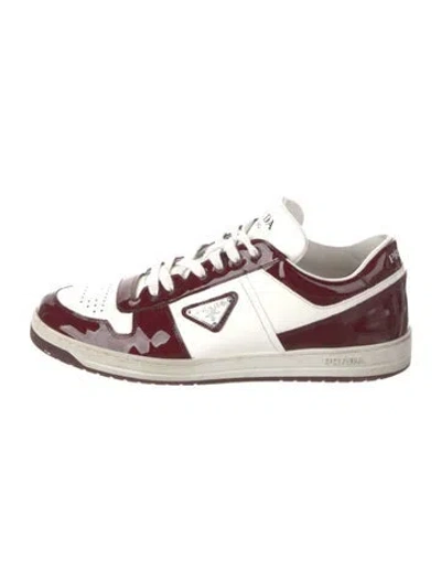 Pre-owned Prada Enameled Metal Triangle Patent Leather Sneakers In Burgundy
