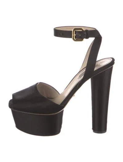 Pre-owned Prada Enameled Metal Triangle Satin Slingback Pumps In Black