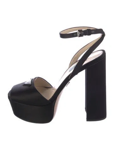 Pre-owned Prada Enameled Metal Triangle Satin Slingback Pumps In Black