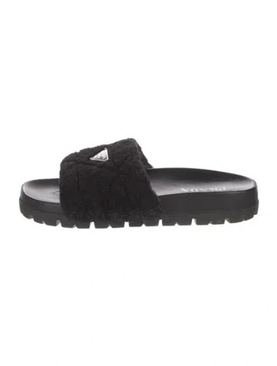 Pre-owned Prada Enameled Metal Triangle Shearling Slides In Black