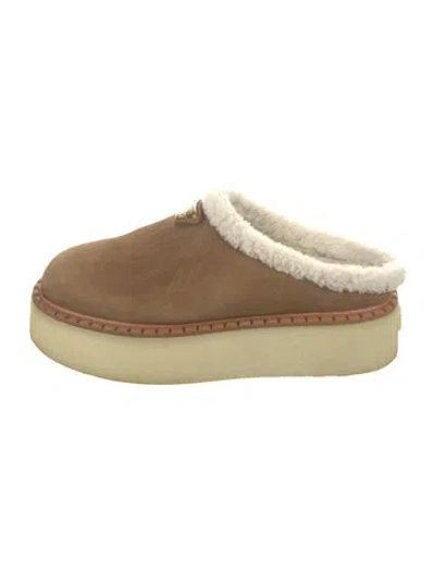 Pre-owned Prada Enameled Metal Triangle Suede Mules In Neutral