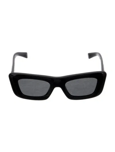 Pre-owned Prada Enameled Metal Triangle Wayfarer Sunglasses In Black