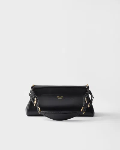 Prada Enchaîné Mittelgrosse Tasche Aus Leder In Black