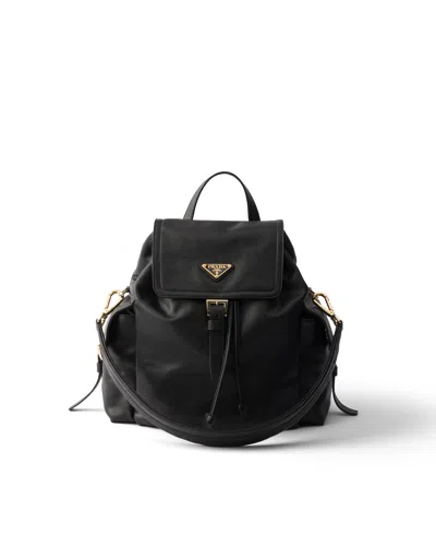Prada Explore Rucksack Aus Nappa-leder In Mittlerer Grösse In Black