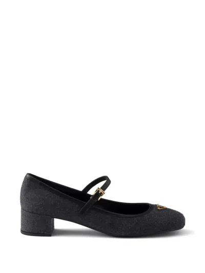 Prada Fabric Pumps In Grau