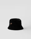 Prada Fabric Bucket Hat In Schwarz