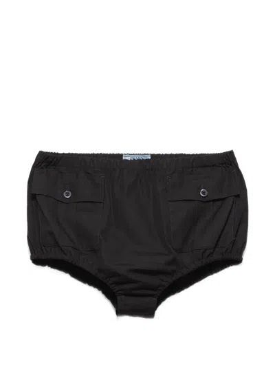 Prada Popeline-shorts Mit Patch In Black