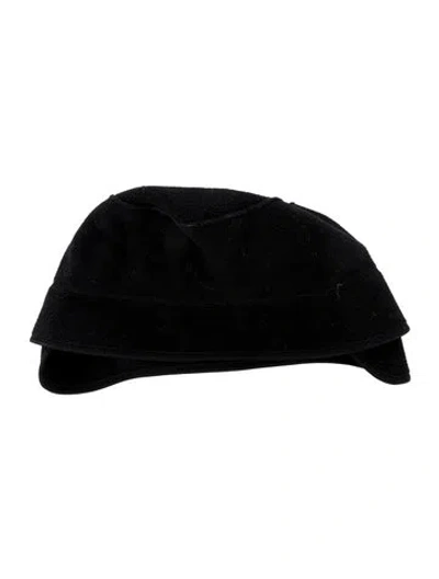 Pre-owned Prada Fleece Cap In Black