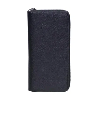 Prada Full Zipper Wallet In Black