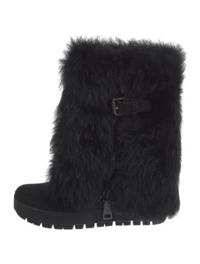 Pre-owned Prada Fur Snow Boots In Black