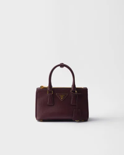 Prada Galleria Mini Bag Aus Saffiano-leder In Burgundy