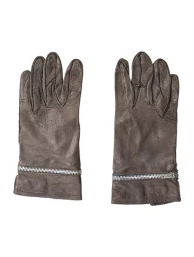 Pre-owned Prada Gloves In Gray
