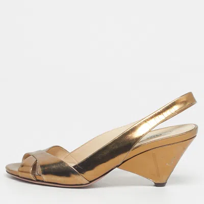 Pre-owned Prada Gold Leather Cross Strap Slingback Sandals Size 38.5