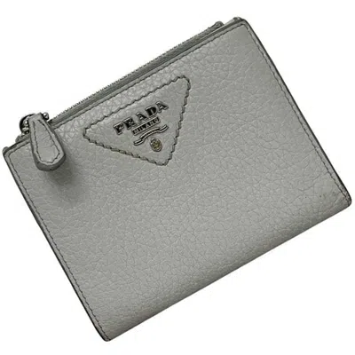 Pre-owned Prada Gray Leather Wallet (bi-fold) ()