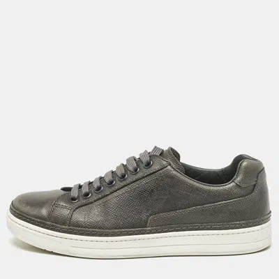 Pre-owned Prada Grey Leather Low Top Sneakers Size 42