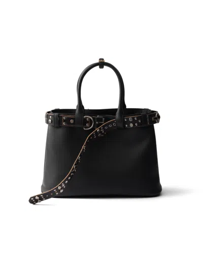 Prada Grosse  Buckle Tasche Aus Leder Mit Nietenbesetztem Gürtel In Black