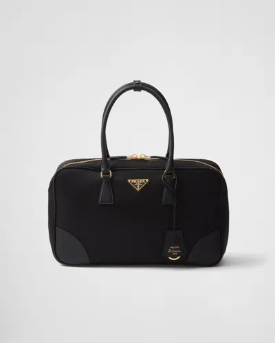 PRADA GROSSE PRADA RE-EDITION 1978 TASCHE MIT ZWEI GRIFFEN AUS RE-NYLON UND SAFFIANO-LEDER