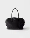 Prada Grosse Tote Bag Aus Leder In Black