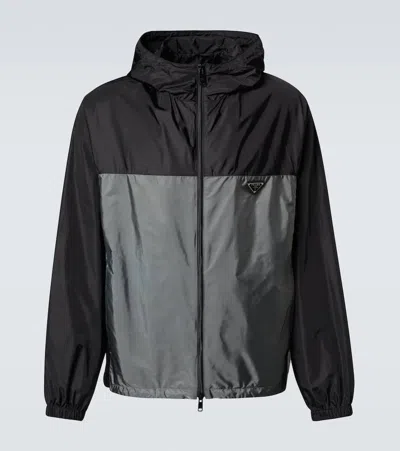 Prada Jacke Aus Re-nylon In Schwarz