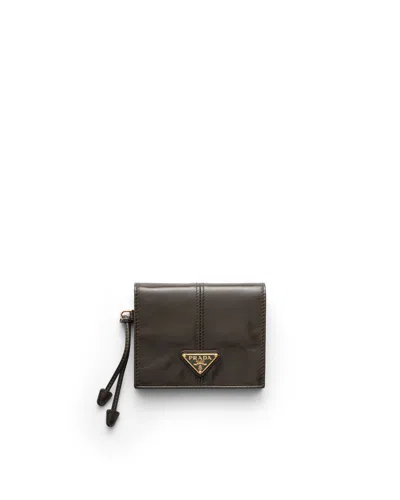Prada Kleine Geldbörse Aus Leder In Green