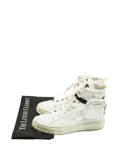 Pre-owned Prada Lace-up Fastening Sneakers In White