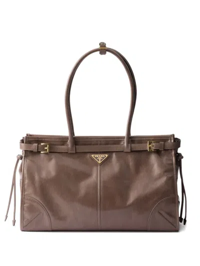 Prada Grosse Bonnie Tote Bag Aus Leder In Brown