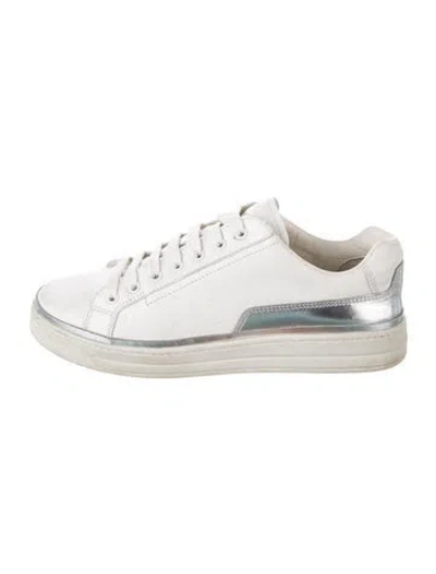 Pre-owned Prada Leather Athletic Sneakers In White