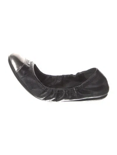 Pre-owned Prada Leather Ballet Flats In Black