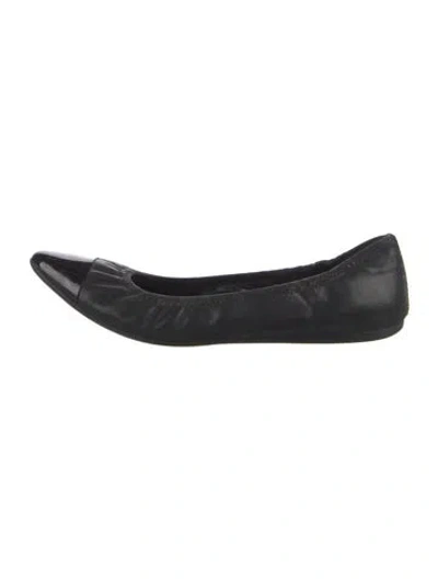 Pre-owned Prada Leather Ballet Flats In Black