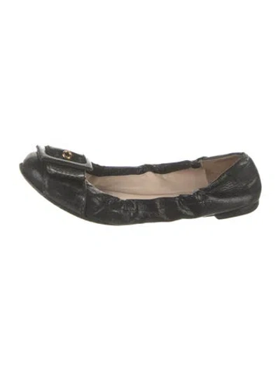 Pre-owned Prada Leather Ballet Flats In Black