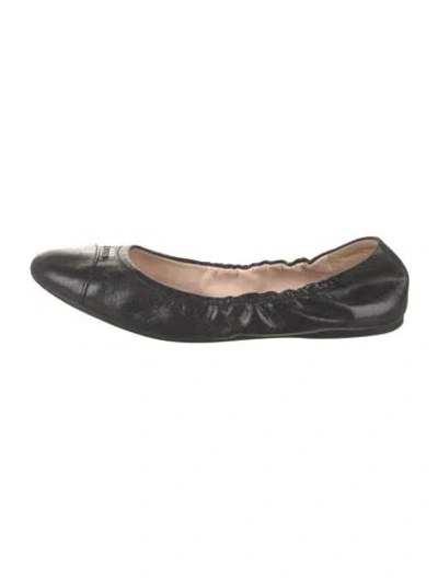 Pre-owned Prada Leather Ballet Flats In Black