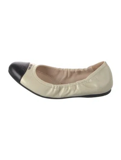 Pre-owned Prada Leather Ballet Flats In Neutrals/silver